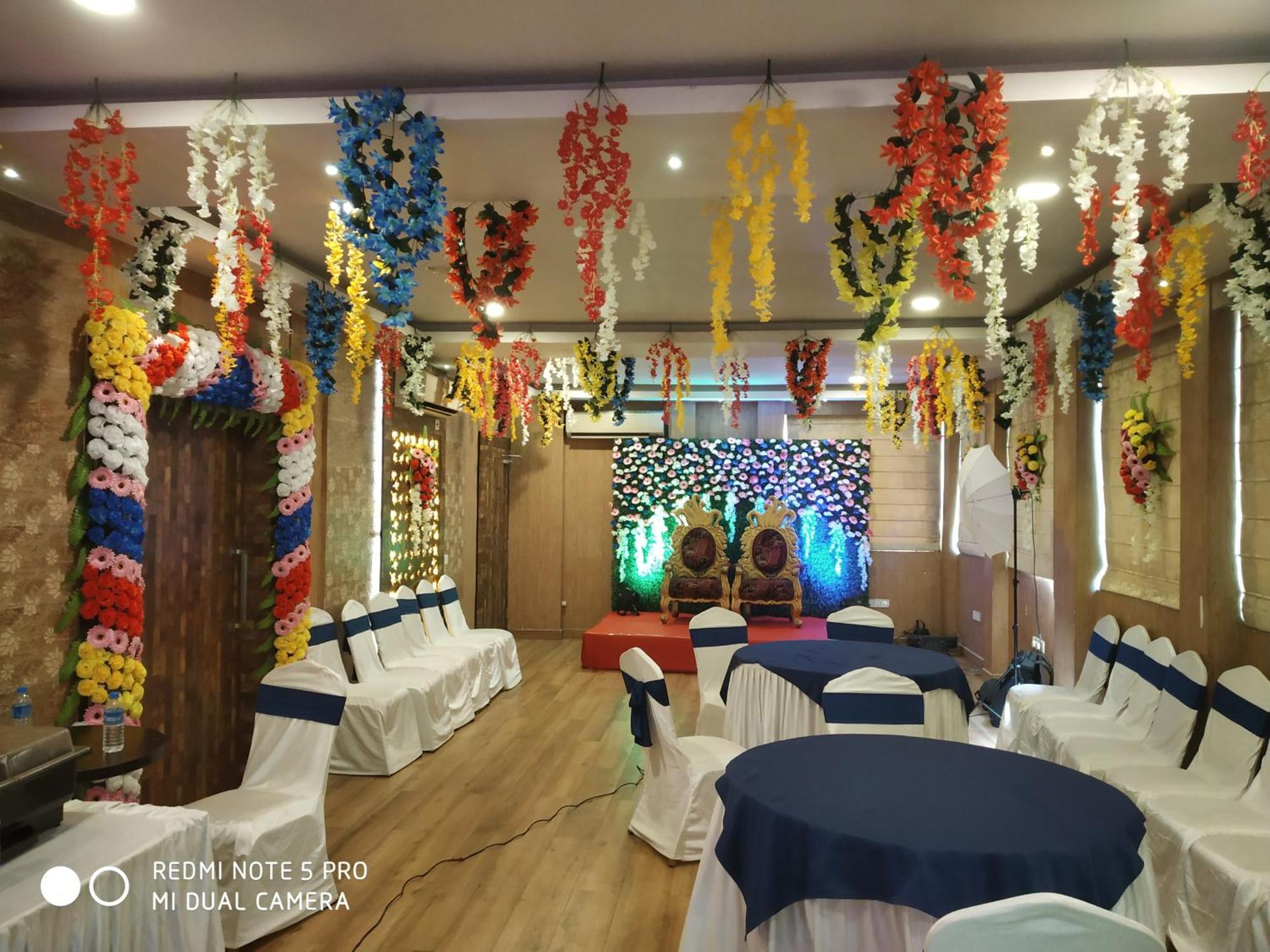 Hotel Comfotel 콜카타 외부 사진