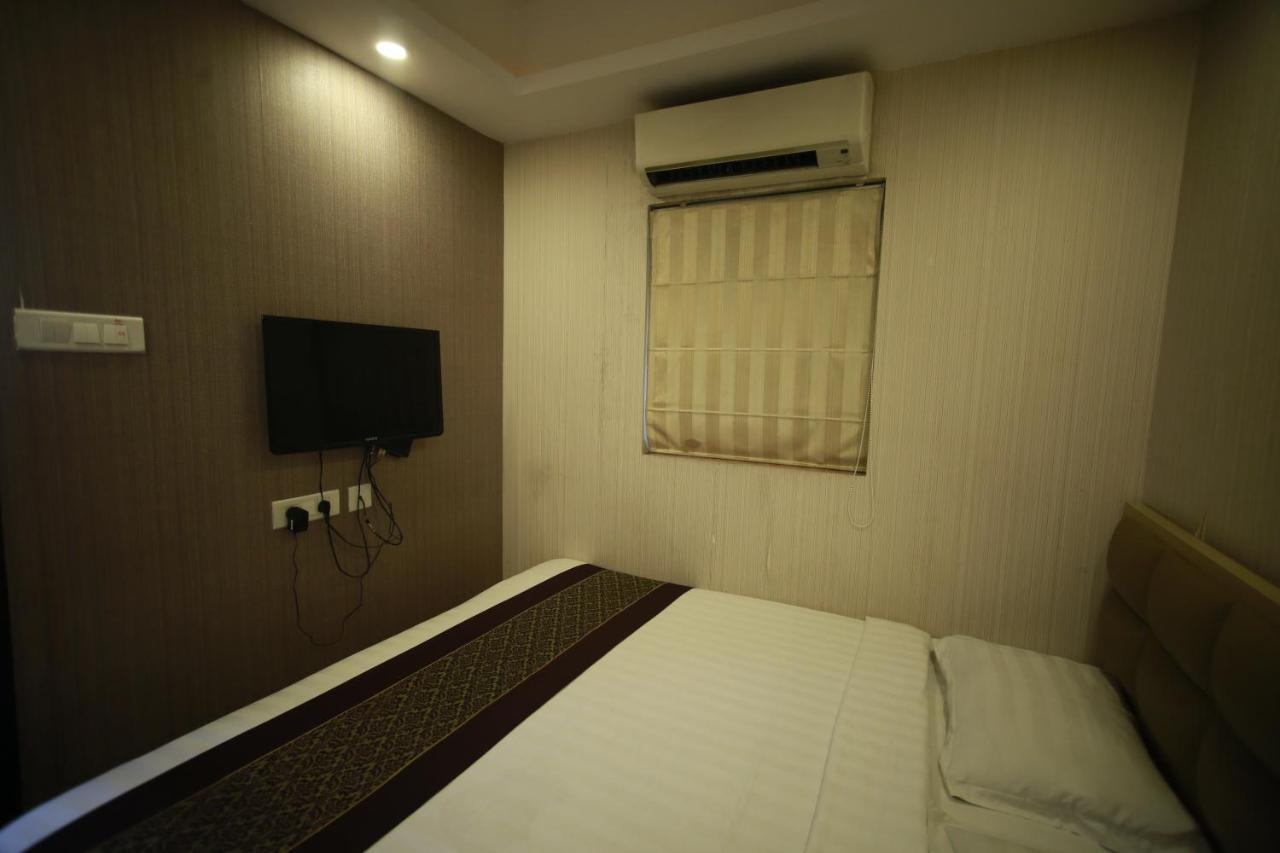 Hotel Comfotel 콜카타 외부 사진