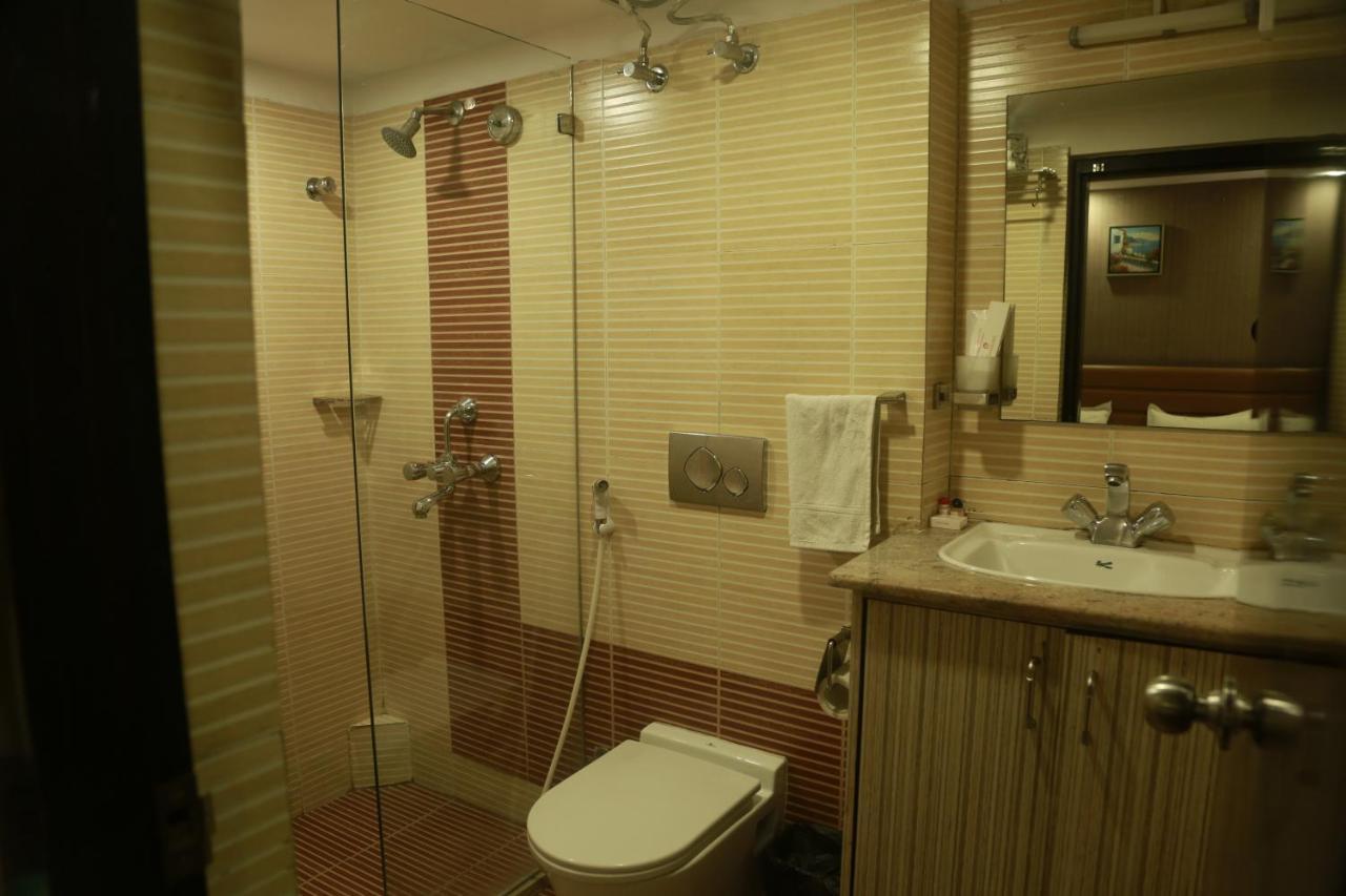 Hotel Comfotel 콜카타 외부 사진