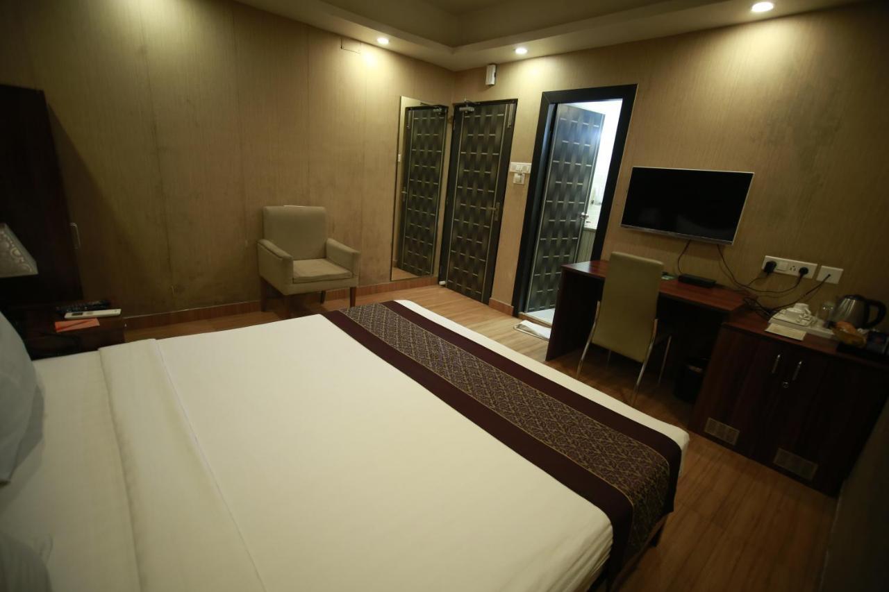 Hotel Comfotel 콜카타 외부 사진
